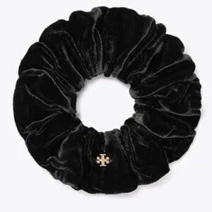 Tory Burch Elegant Black Velvet Hair Scrunchie